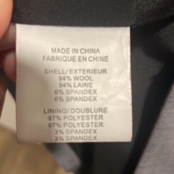 Classic Theory Gabe B blazer in thin wood. Size 10 - Picture 3 of 4